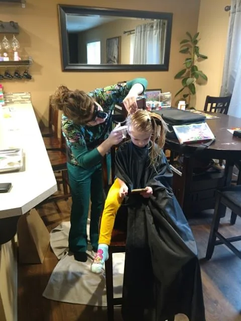 lice clinic lice treatment and lice removal in a family’s home in home lice treatment
